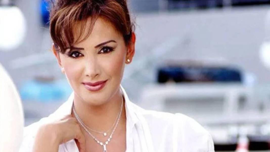 Esra Ceyhan'ın 16 Yıldır Herkesten Sır Gibi Sakladığı Kızı Ayşe'ye Bir Bakın! Annesini Geçti Bile 1